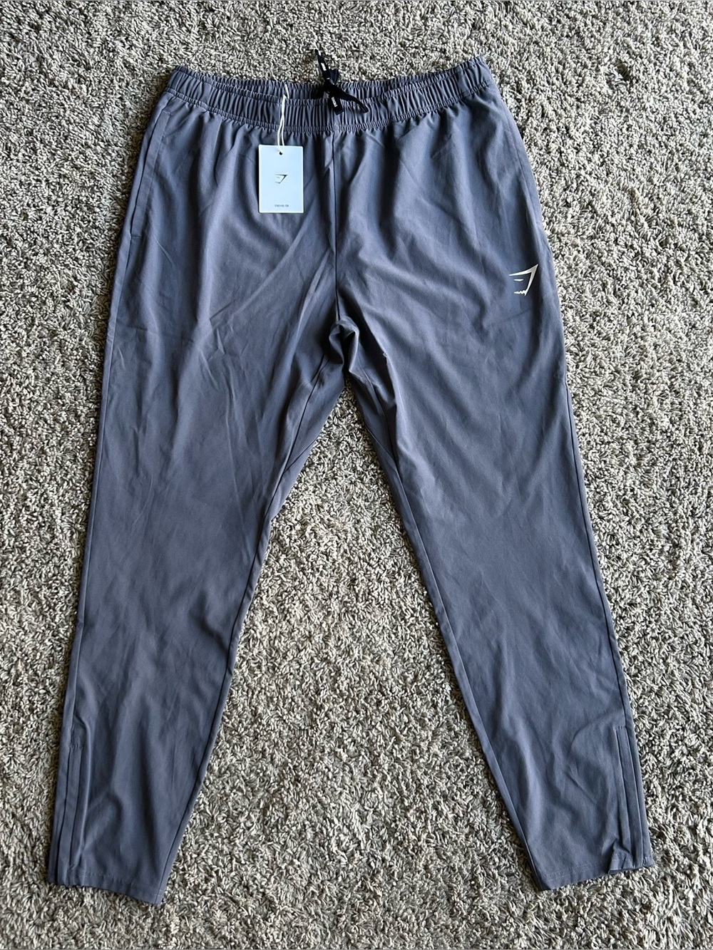 NWT GYMSHARK Arrival Woven Pant Mens Large(32x28) Silhouette Gray Active Joggers